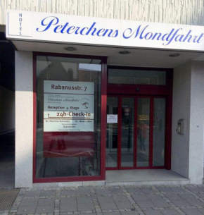 Гостиница Hotel Peterchens Mondfahrt  Фульда